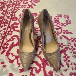 Ann Taylor Faux Leather Tan Pumps